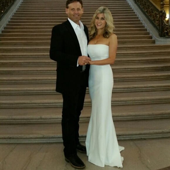 Meet your Posher, Danyette - Picture 2 of 2